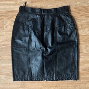 Sleek Black Leather Pencil Skirt